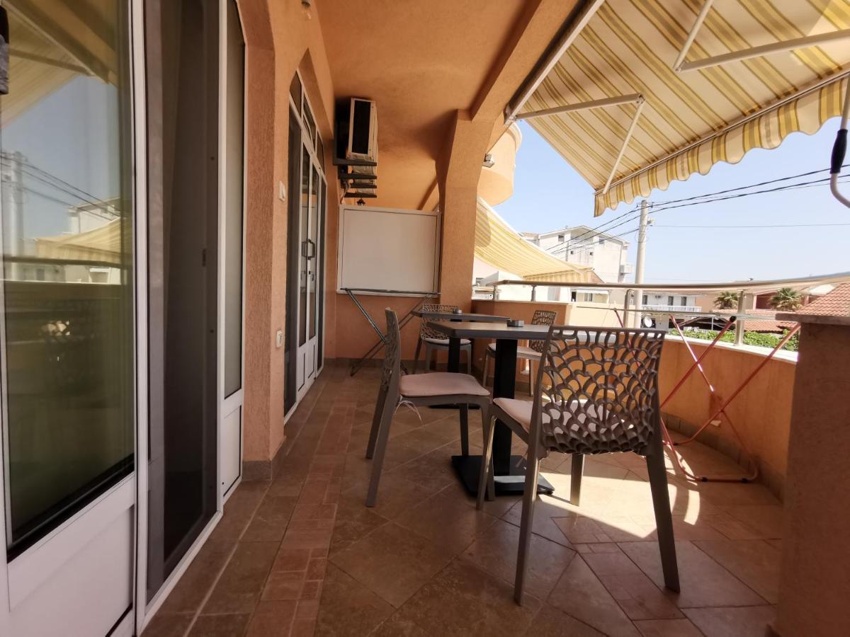 Apartments Montenegrina Ulcinj Exterior foto