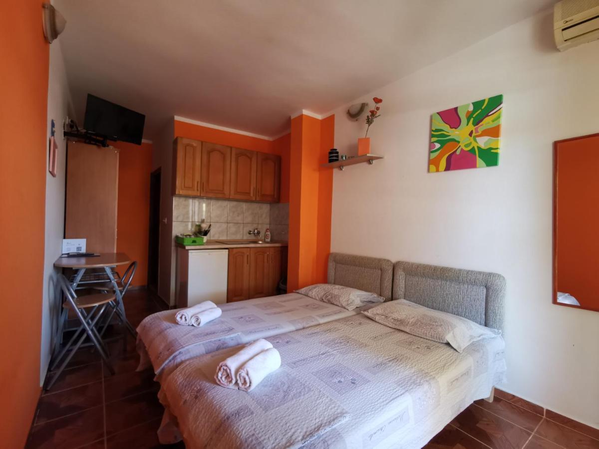 Apartments Montenegrina Ulcinj Exterior foto